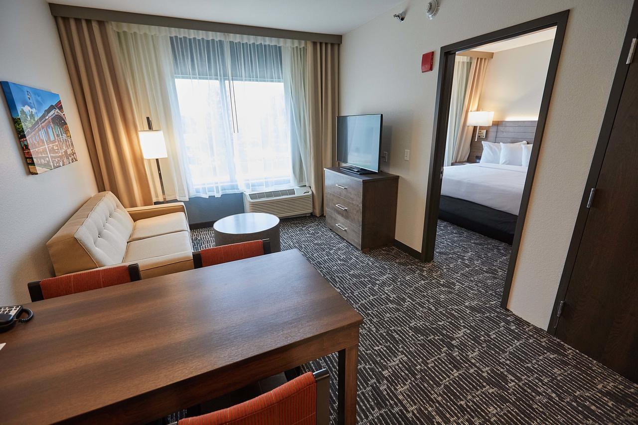 Gundersen Hotel & Suites La Crosse Extérieur photo